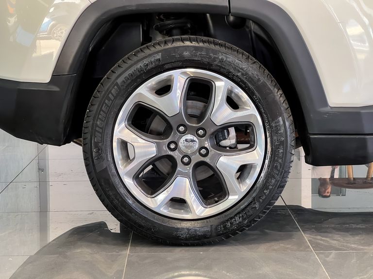 Jeep COMPASS LONGITUDE 2.0 4x2 Flex 16V Aut.