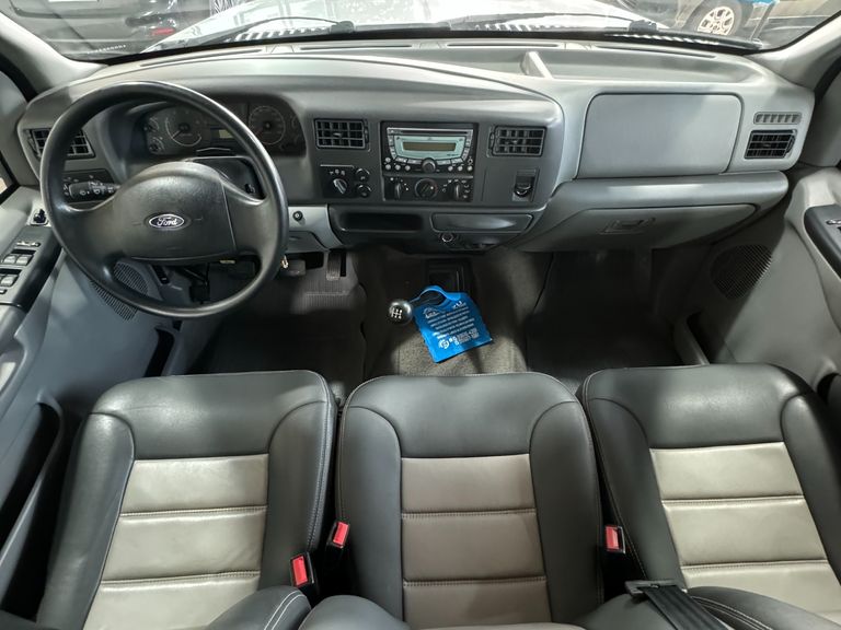 Ford F-250 Tropivan/Tropi. Plus 3.9 TB Diesel