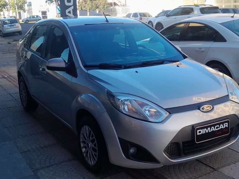Ford Fiesta Sedan SE 1.6 8V Flex 4p