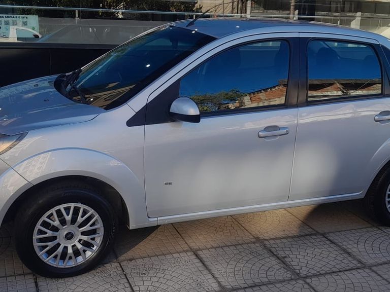 Ford Fiesta Sedan SE 1.6 8V Flex 4p
