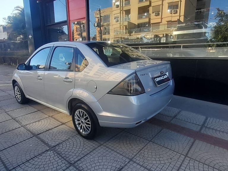 Ford Fiesta Sedan SE 1.6 8V Flex 4p