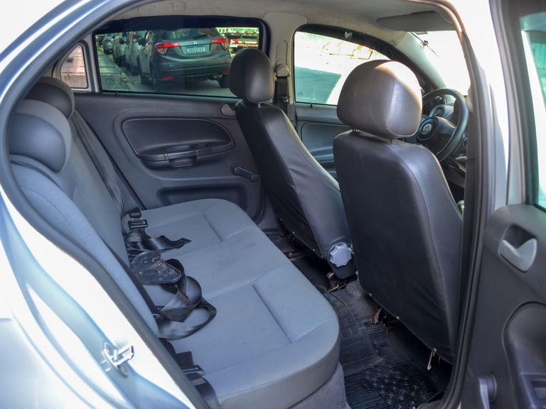VolksWagen Gol (novo) 1.0 Mi Total Flex 8V 4p