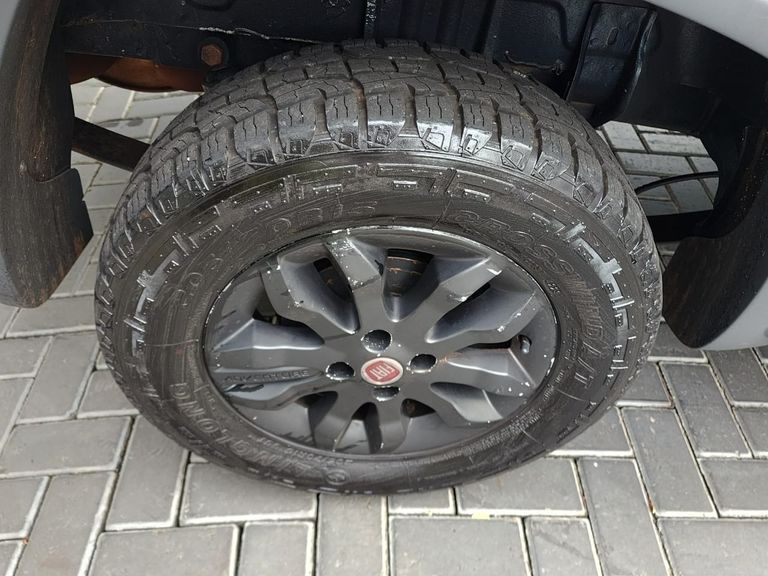 Fiat Strada Adventure1.8/ 1.8 LOCKER Flex CD