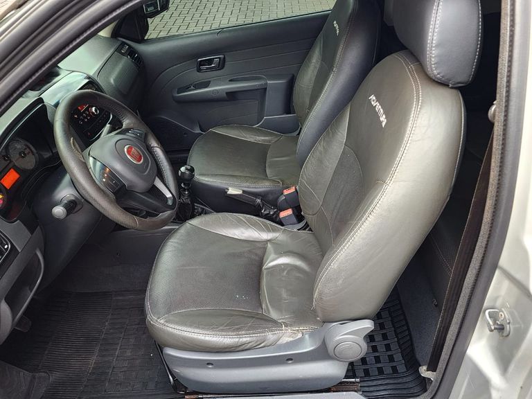 Fiat Strada Adventure1.8/ 1.8 LOCKER Flex CD