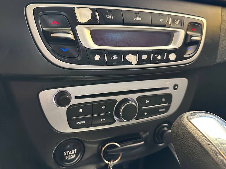 Renault FLUENCE Sed. Dyn. Plus 2.0 16V FLEX Aut.