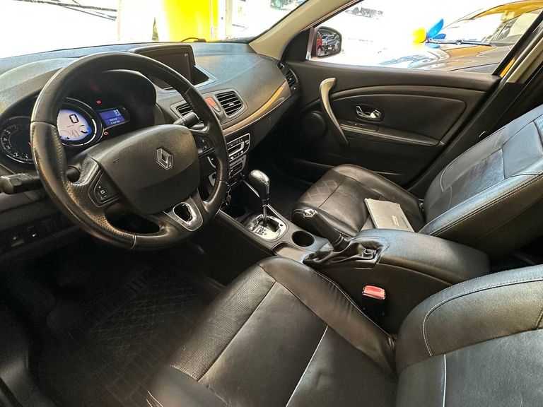 Renault FLUENCE Sed. Dyn. Plus 2.0 16V FLEX Aut.