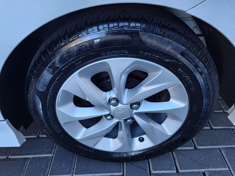 Chevrolet ONIX SEDAN Plus LTZ 1.0 12V TB Flex Mec.