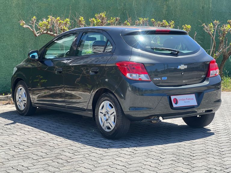 Chevrolet ONIX HATCH Joy 1.0 8V Flex 5p Mec.