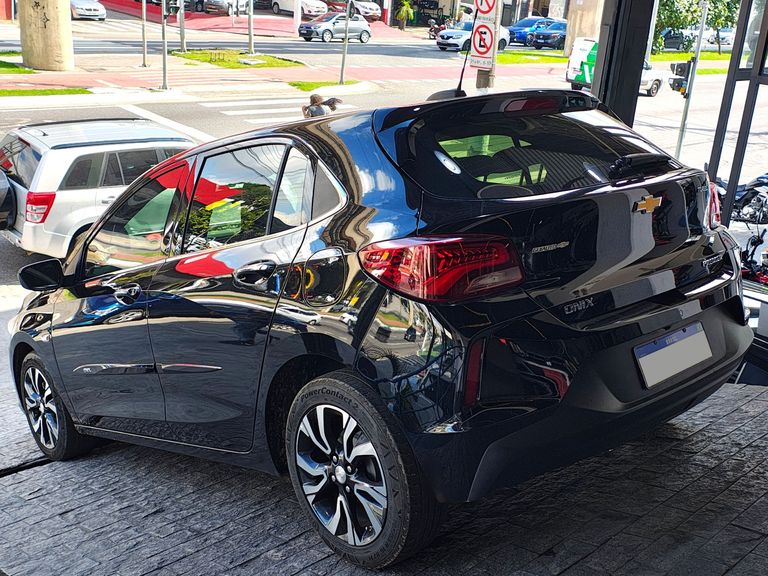 Chevrolet ONIX HATCH PREM. 1.0 12V TB Flex 5p Aut.
