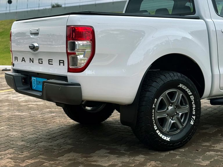 Ford Ranger XLS 2.2 4x2 CD Diesel Aut.