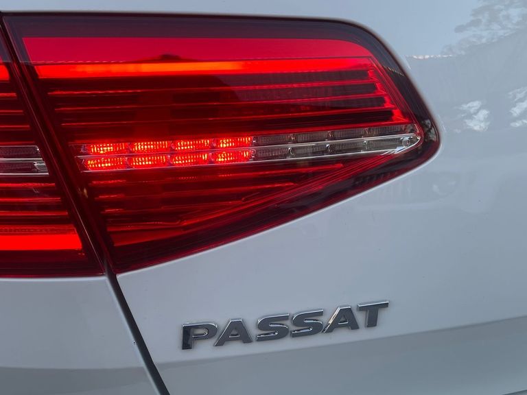 VolksWagen Passat Highline 2.0 TSI 220cv Tip.