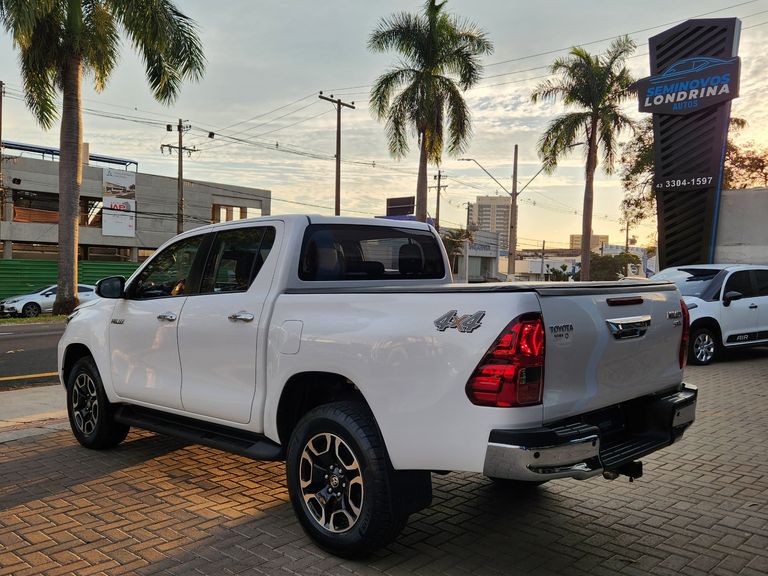Toyota Hilux CD SRV 4x4 2.8 TDI Diesel Aut.