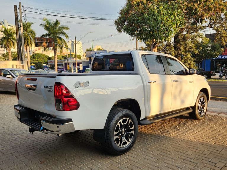 Toyota Hilux CD SRV 4x4 2.8 TDI Diesel Aut.