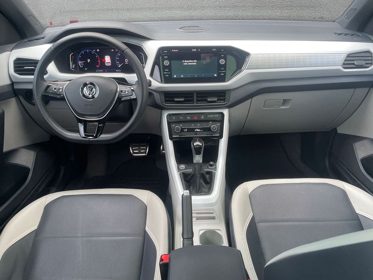 VolksWagen T-Cross Highline 1.4 TSI Flex 16V 5p Aut
