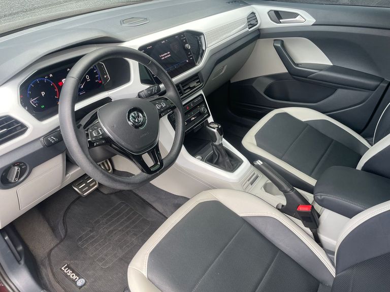 VolksWagen T-Cross Highline 1.4 TSI Flex 16V 5p Aut