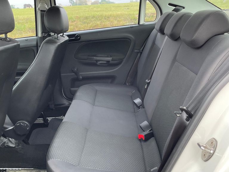 VolksWagen VOYAGE 1.6 MSI Flex 8V 4p