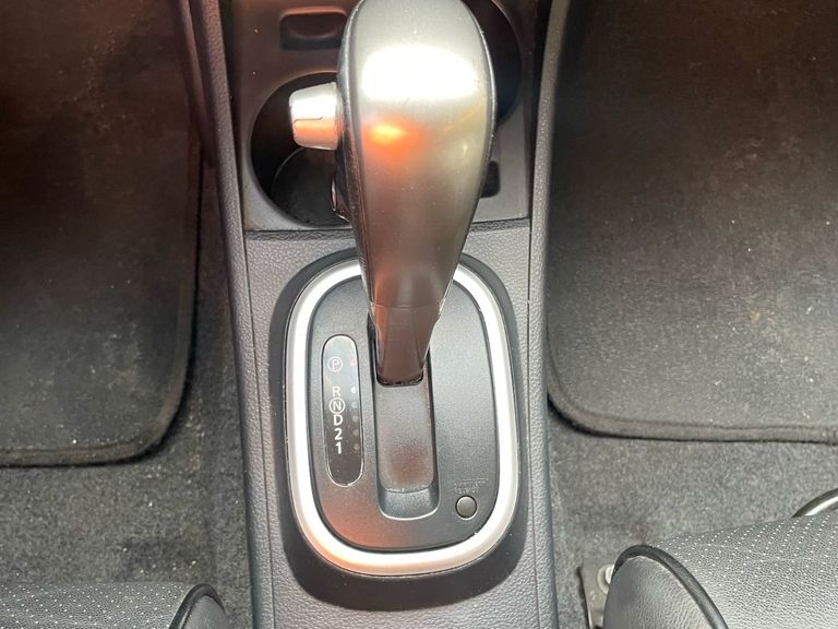 Nissan TIIDA SL 1.8/1.8 Flex 16V Aut.