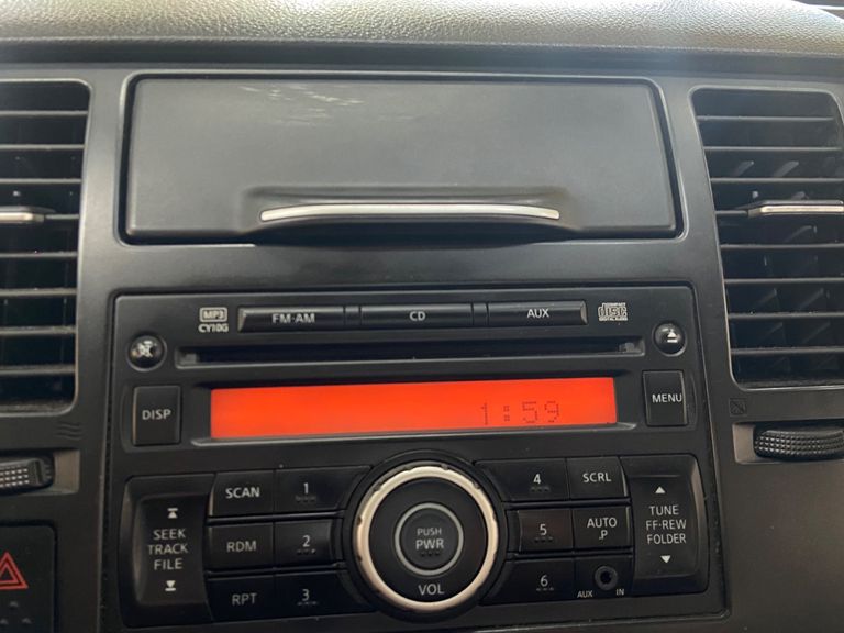 Nissan TIIDA SL 1.8/1.8 Flex 16V Aut.