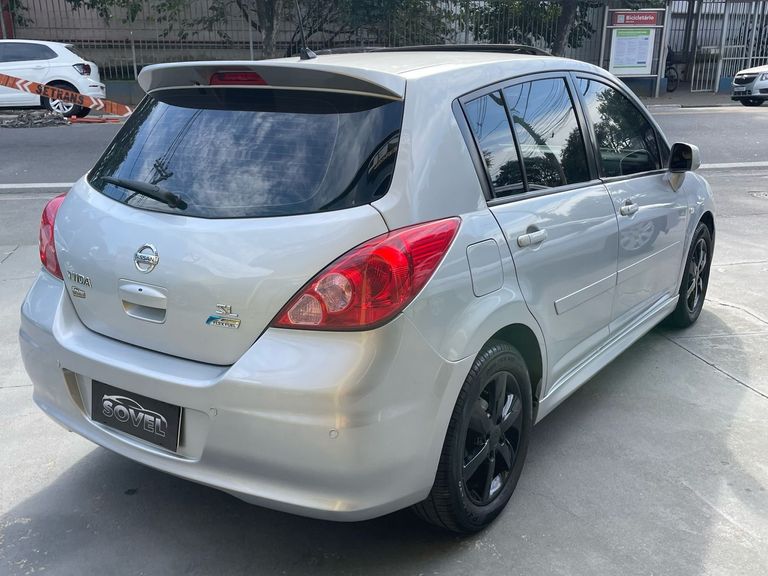 Nissan TIIDA SL 1.8/1.8 Flex 16V Aut.