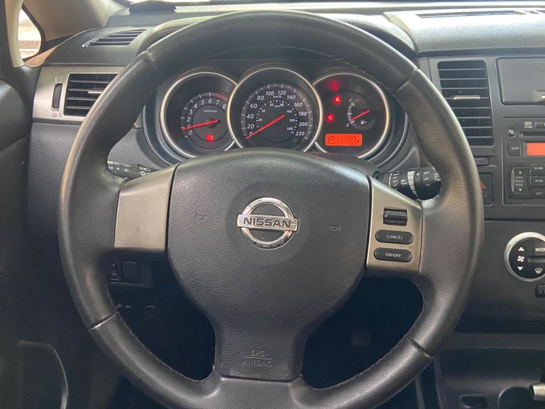 Nissan TIIDA SL 1.8/1.8 Flex 16V Aut.