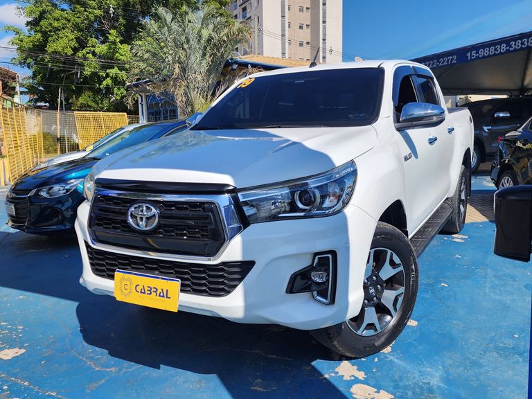 Toyota Hilux CD SRX 4x4 2.8 TDI 16V Diesel Aut.