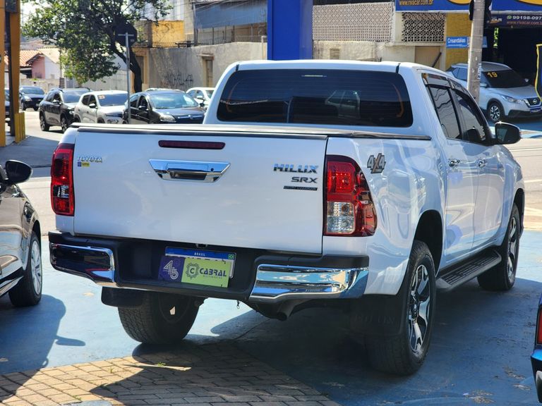Toyota Hilux CD SRX 4x4 2.8 TDI 16V Diesel Aut.