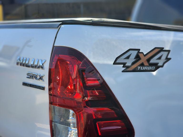 Toyota Hilux CD SRX 4x4 2.8 TDI 16V Diesel Aut.