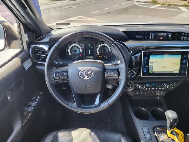 Toyota Hilux CD SRX 4x4 2.8 TDI 16V Diesel Aut.