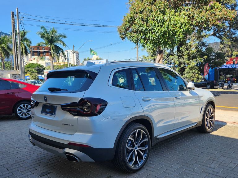 BMW X3 XDRIVE 30e X-Line Turbo Aut. (Híb.)