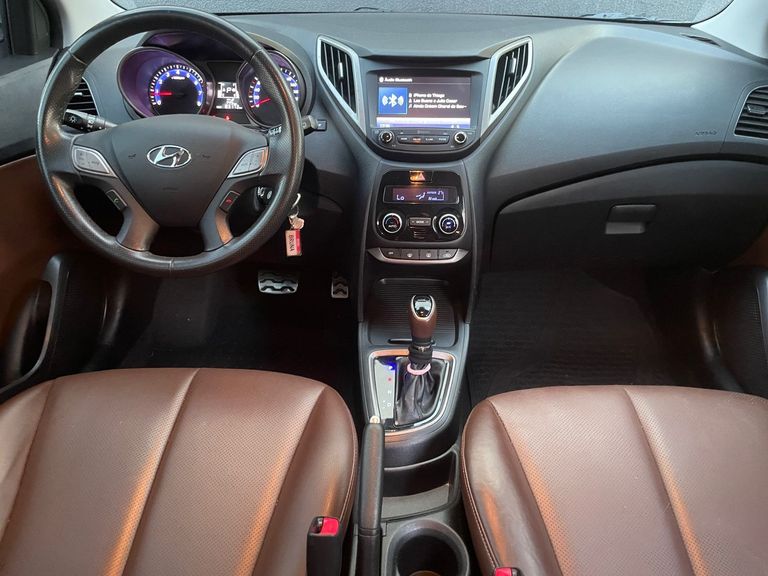 Hyundai HB20X Premium 1.6 Flex 16V Aut.