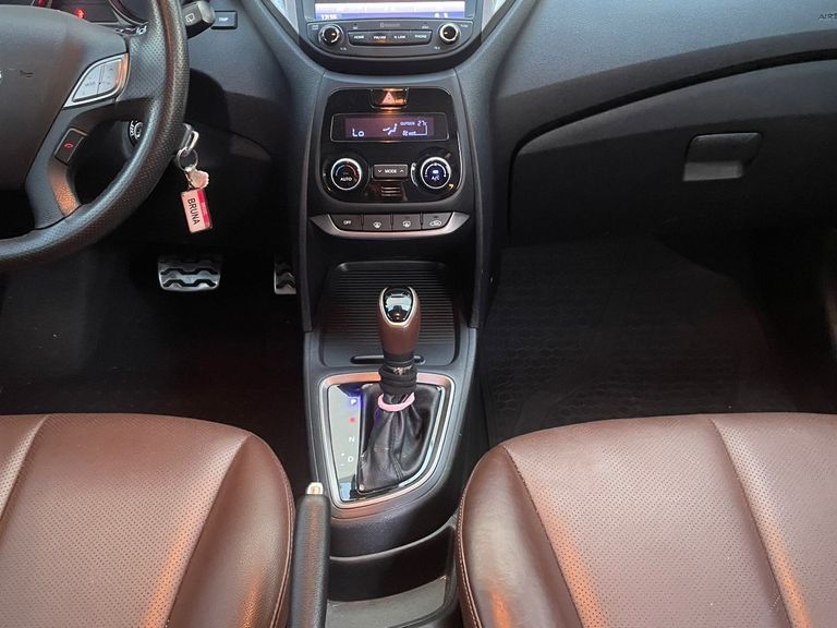 Hyundai HB20X Premium 1.6 Flex 16V Aut.