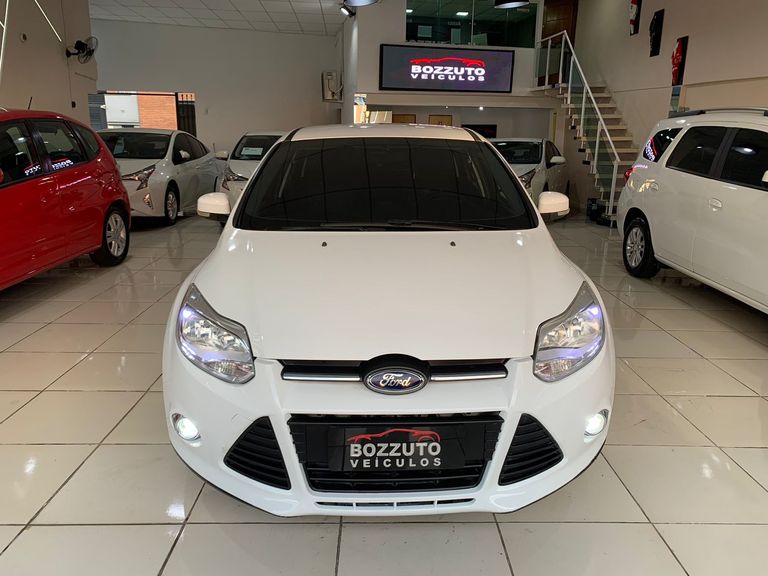 Ford Focus 1.6 S/SE/SE Plus Flex 8V/16V  5p