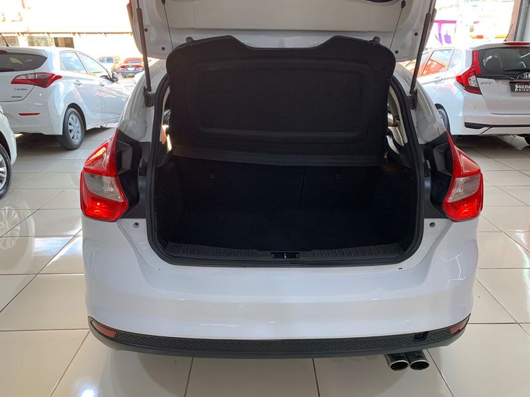 Ford Focus 1.6 S/SE/SE Plus Flex 8V/16V  5p