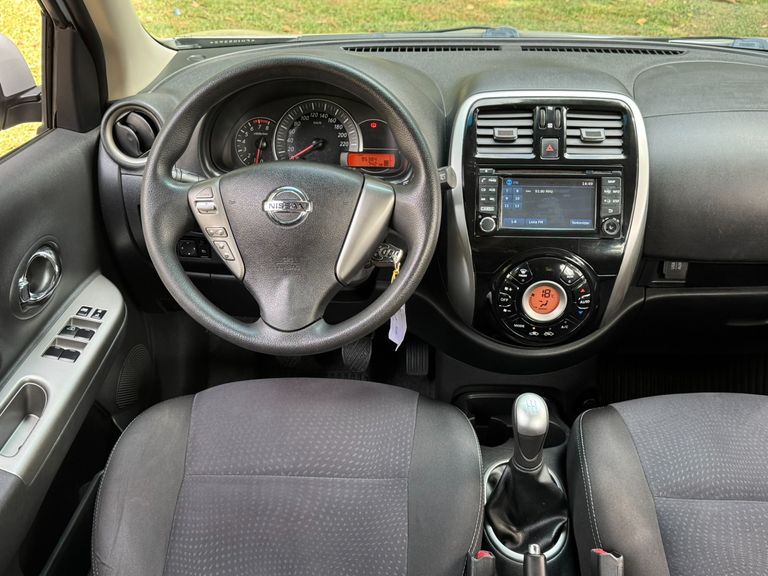 Nissan MARCH SL 1.6 16V Flex Fuel 5p