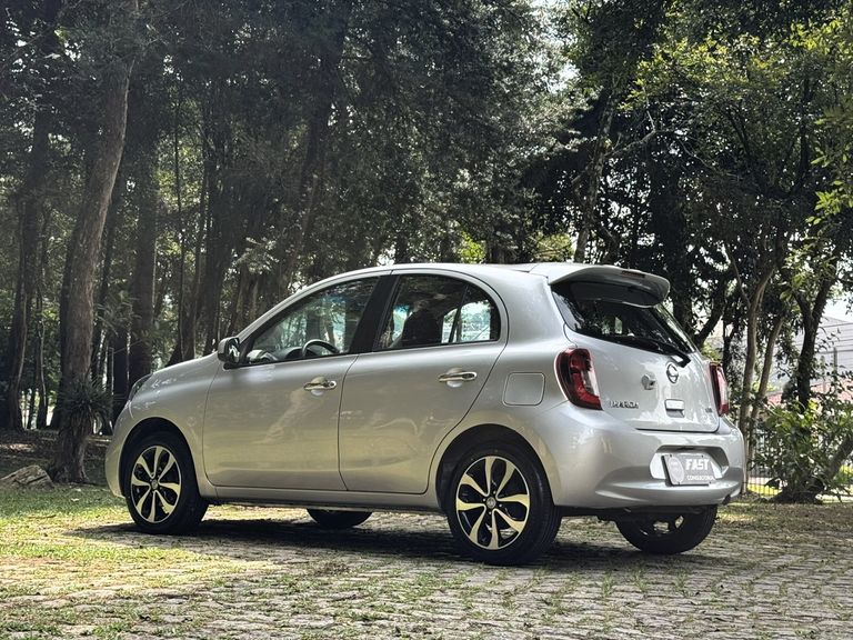 Nissan MARCH SL 1.6 16V Flex Fuel 5p