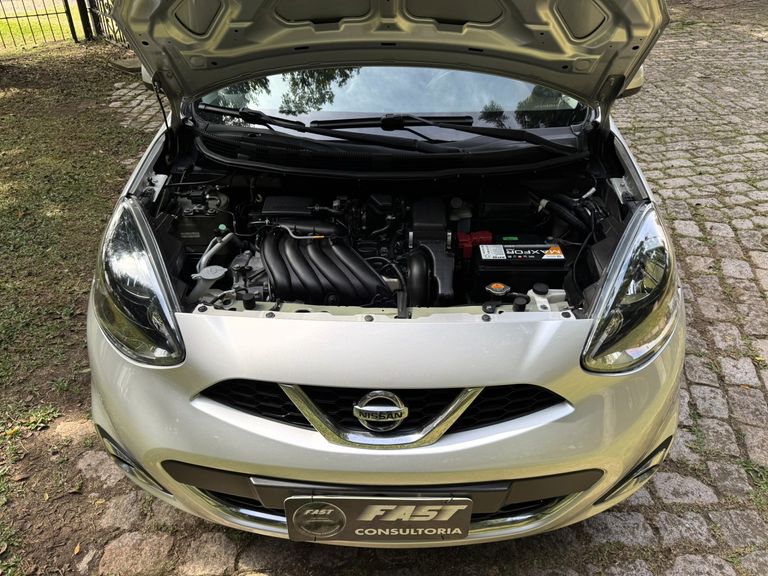 Nissan MARCH SL 1.6 16V Flex Fuel 5p