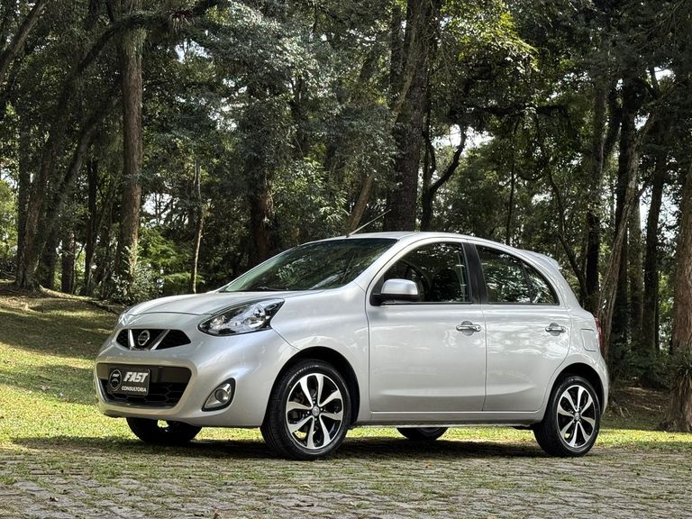 Nissan MARCH SL 1.6 16V Flex Fuel 5p