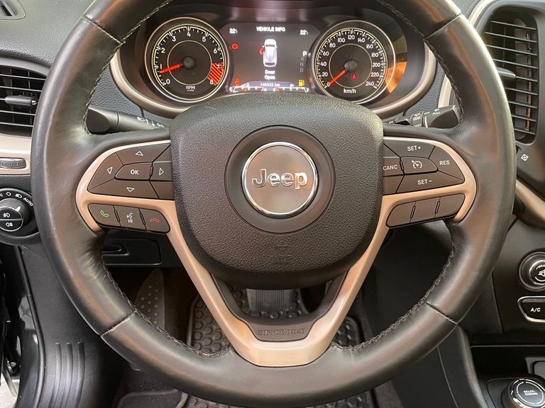 Jeep Cherokee Limited 3.2 4x4 V6 Aut.