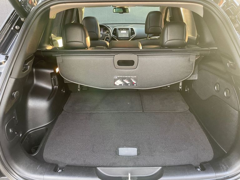 Jeep Cherokee Limited 3.2 4x4 V6 Aut.