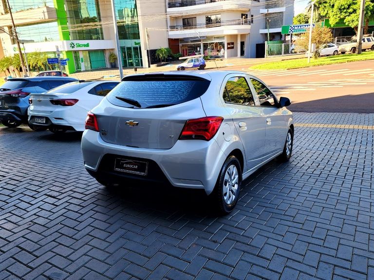 Chevrolet ONIX HATCH LT 1.0 8V FlexPower 5p Mec.