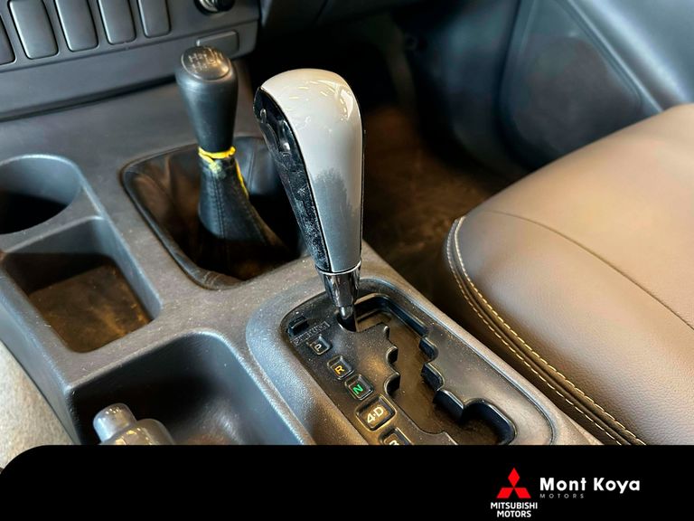 Toyota Hilux CD SRV D4-D 4x4 3.0 TDI Diesel Aut