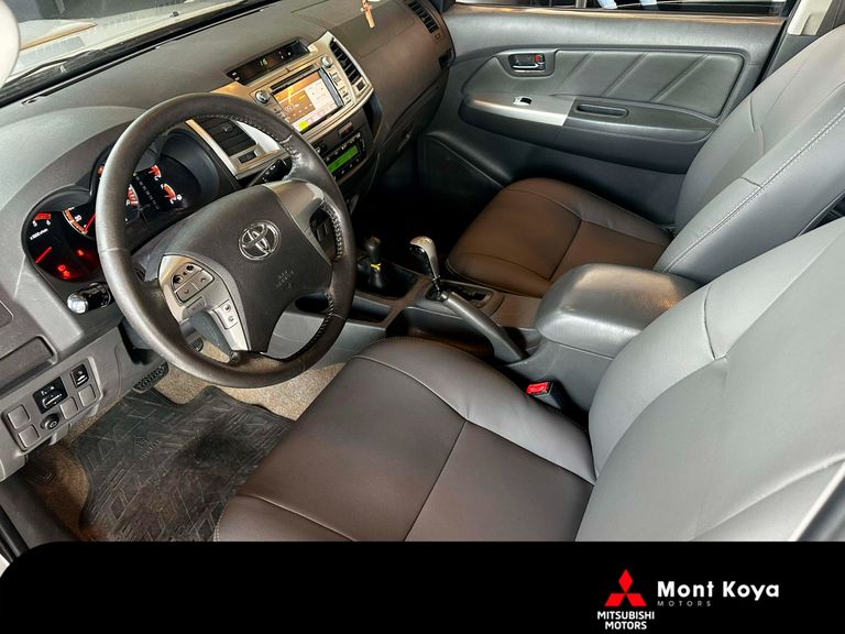 Toyota Hilux CD SRV D4-D 4x4 3.0 TDI Diesel Aut