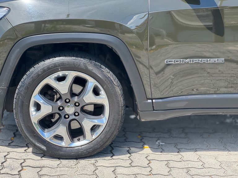 Jeep COMPASS LONGITUDE 2.0 4x2 Flex 16V Aut.
