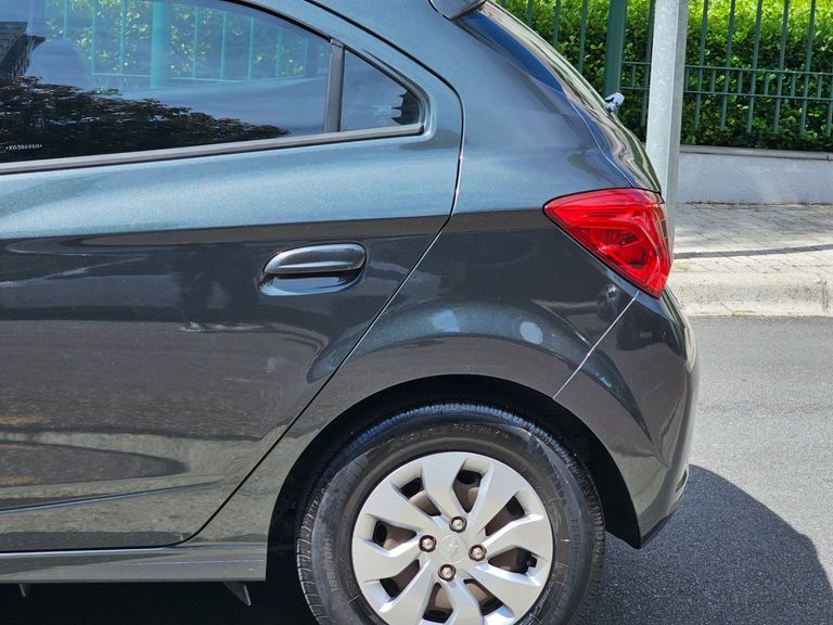 Chevrolet ONIX HATCH LT 1.0 8V FlexPower 5p Mec.