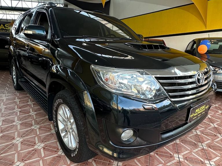 Toyota Hilux CD SRV 4x4 2.7 Flex 16V Aut.