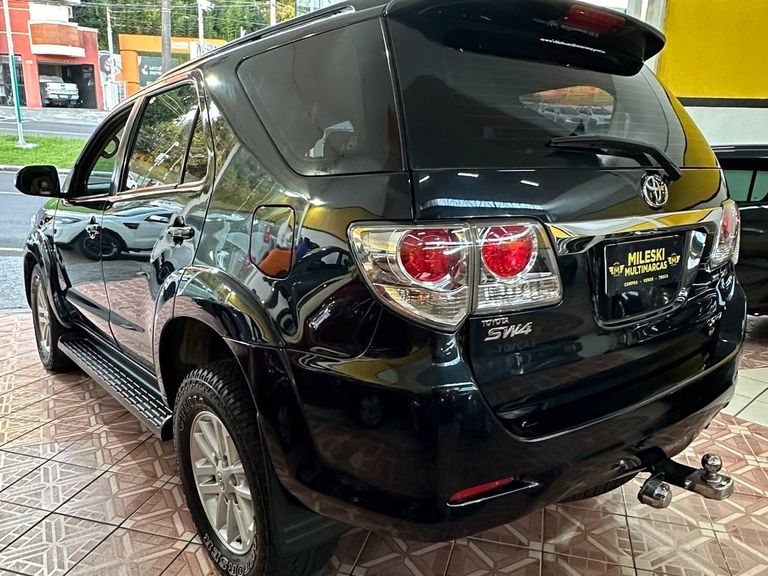 Toyota Hilux CD SRV 4x4 2.7 Flex 16V Aut.