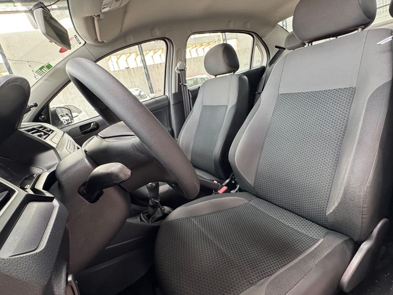 VolksWagen VOYAGE 1.6 MSI Flex 8V 4p