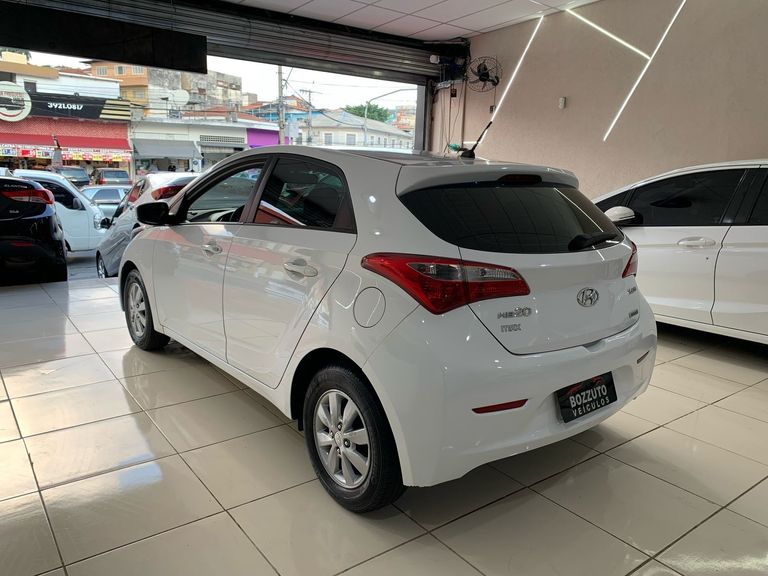 Hyundai HB20 C.Style/C.Plus 1.6 Flex 16V Aut.