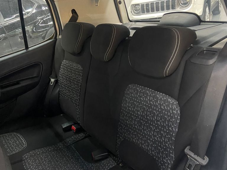 Fiat UNO ATTRACTIVE 1.0 Fire Flex 8V 5p