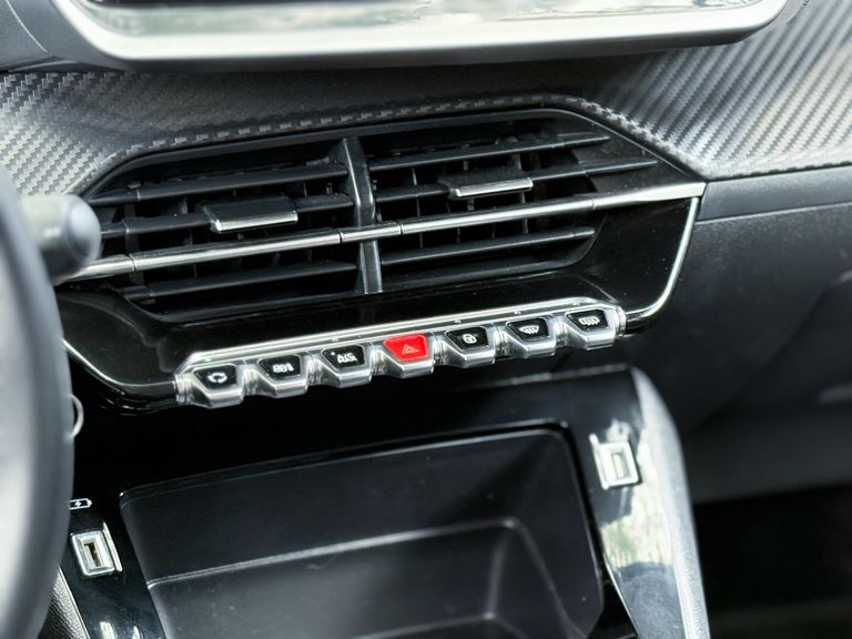 Peugeot 208 Like 1.0 Flex 6V 5p Mec.